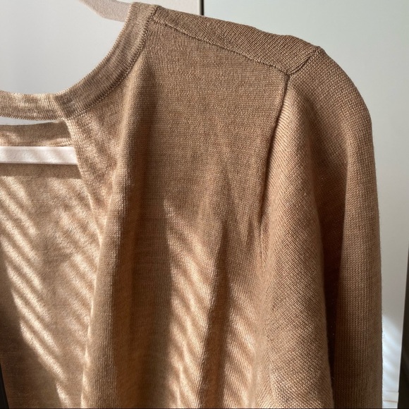 BCBG Max Azaria Beige Open Back Knit Sweater Top Size L - Picture 1 of 7